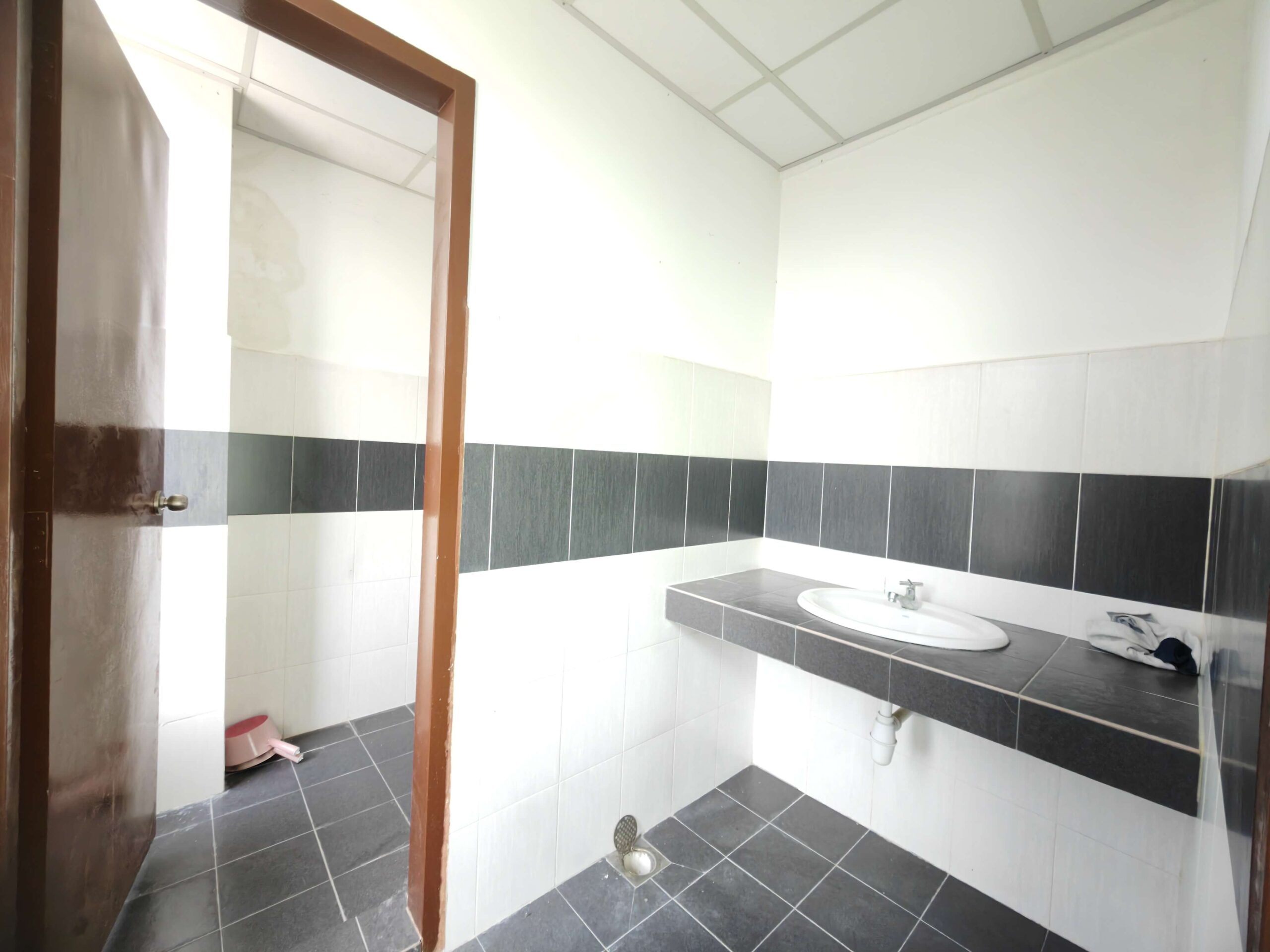 Villaraya Semenyih 2.5 Storey Semi D Factory