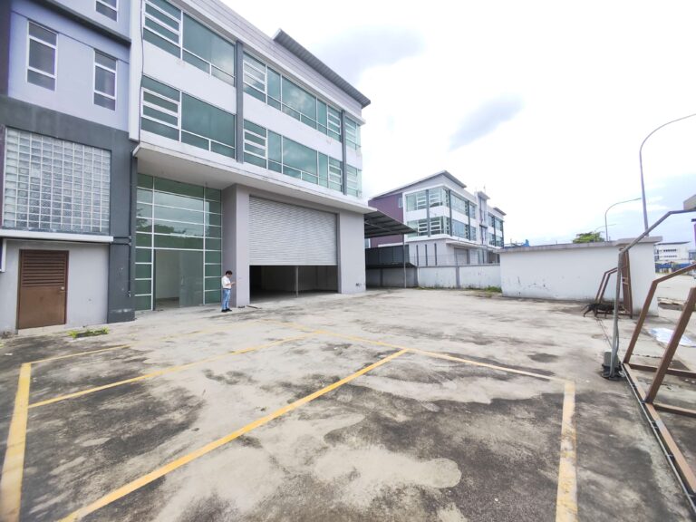 Villaraya Semenyih 2.5 Storey Semi D Factory